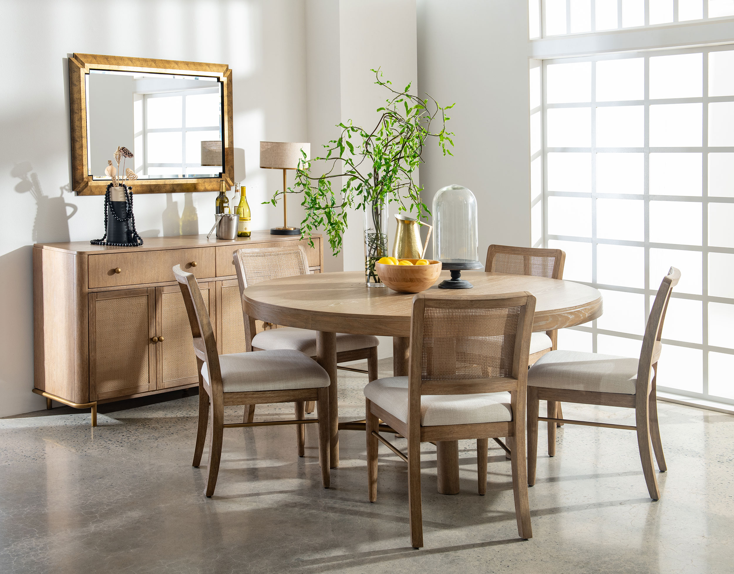 Arini DINING TABLE