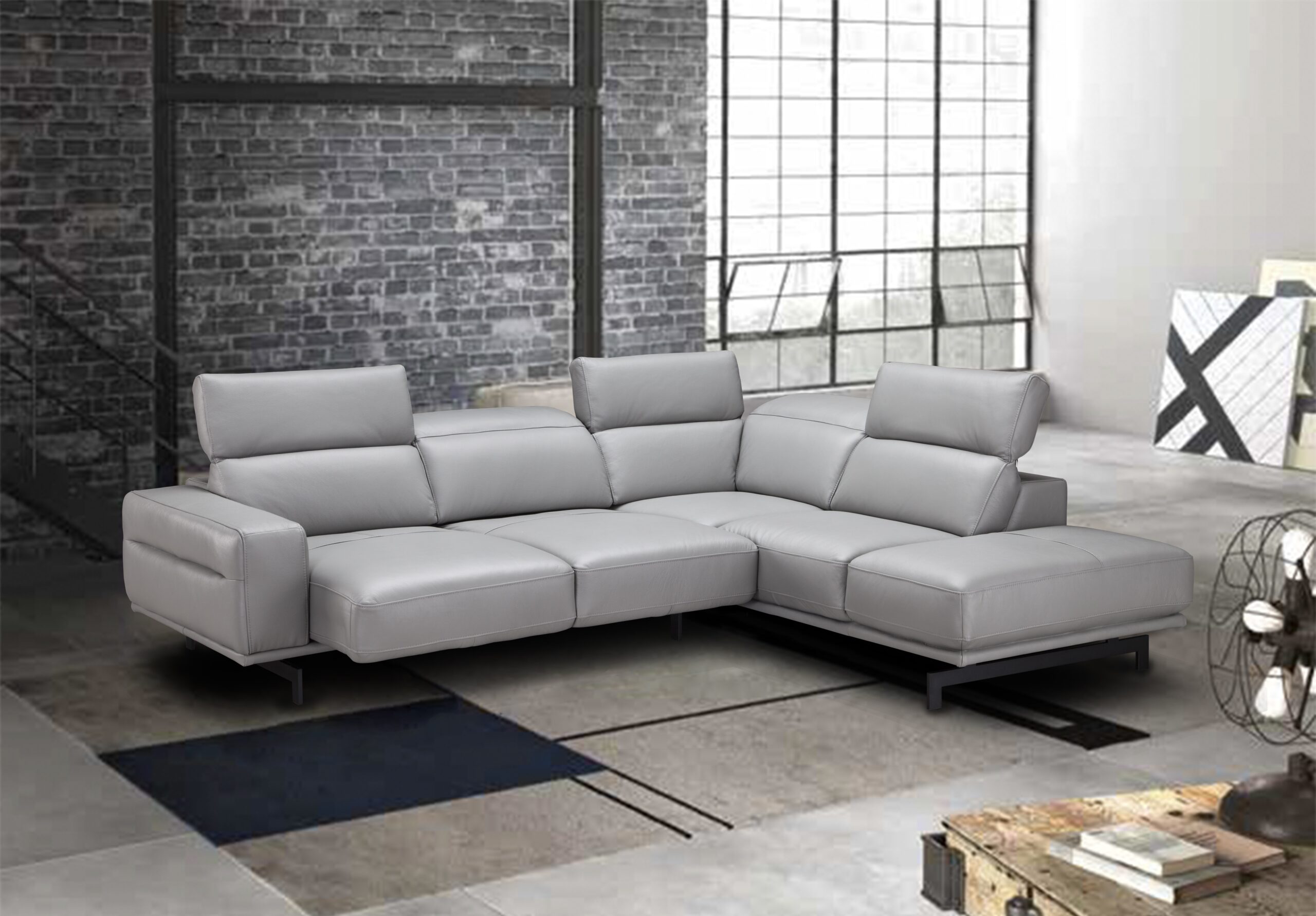 Davenport Light Grey Sectional in Right Facing