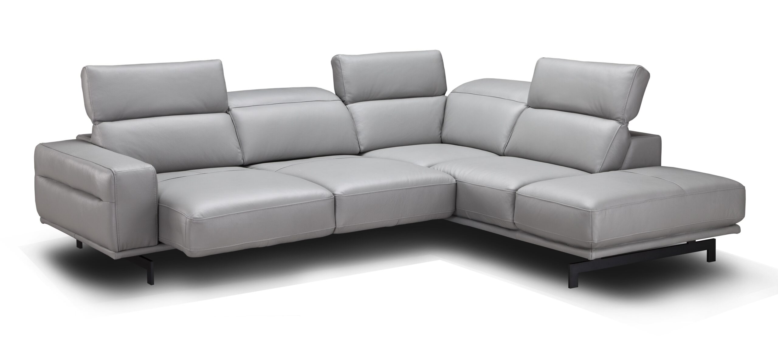 Davenport Light Grey Sectional in Right Facing