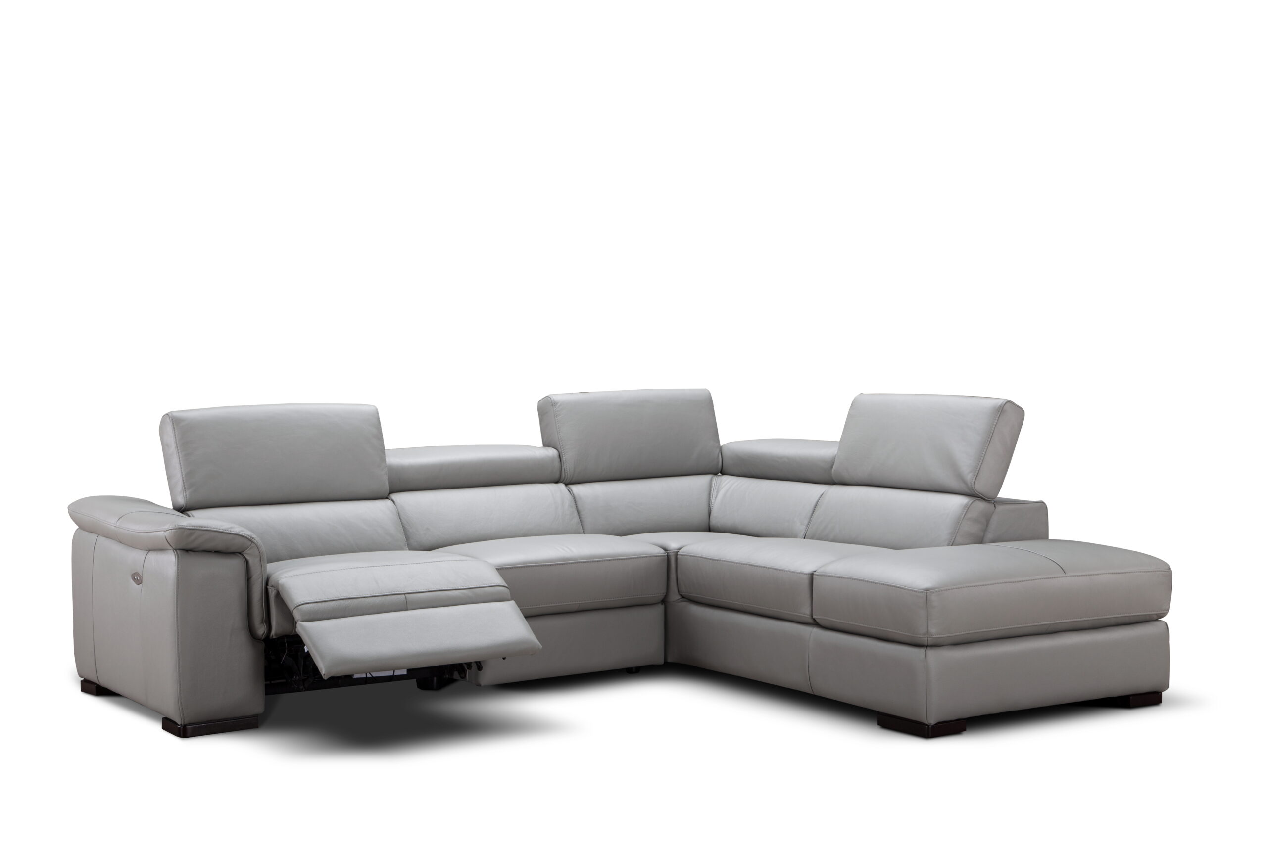Perla Premium Leather Sectional in Right Hand Facing Chaise